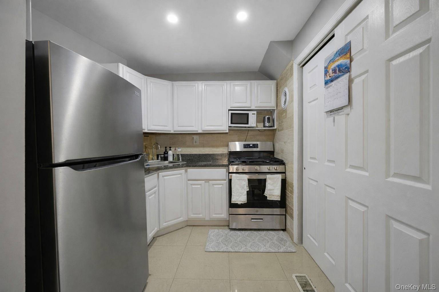 Apartamento de 3 Dormitorios en Venta en Bronx - Nueva York - EE. UU. - 8