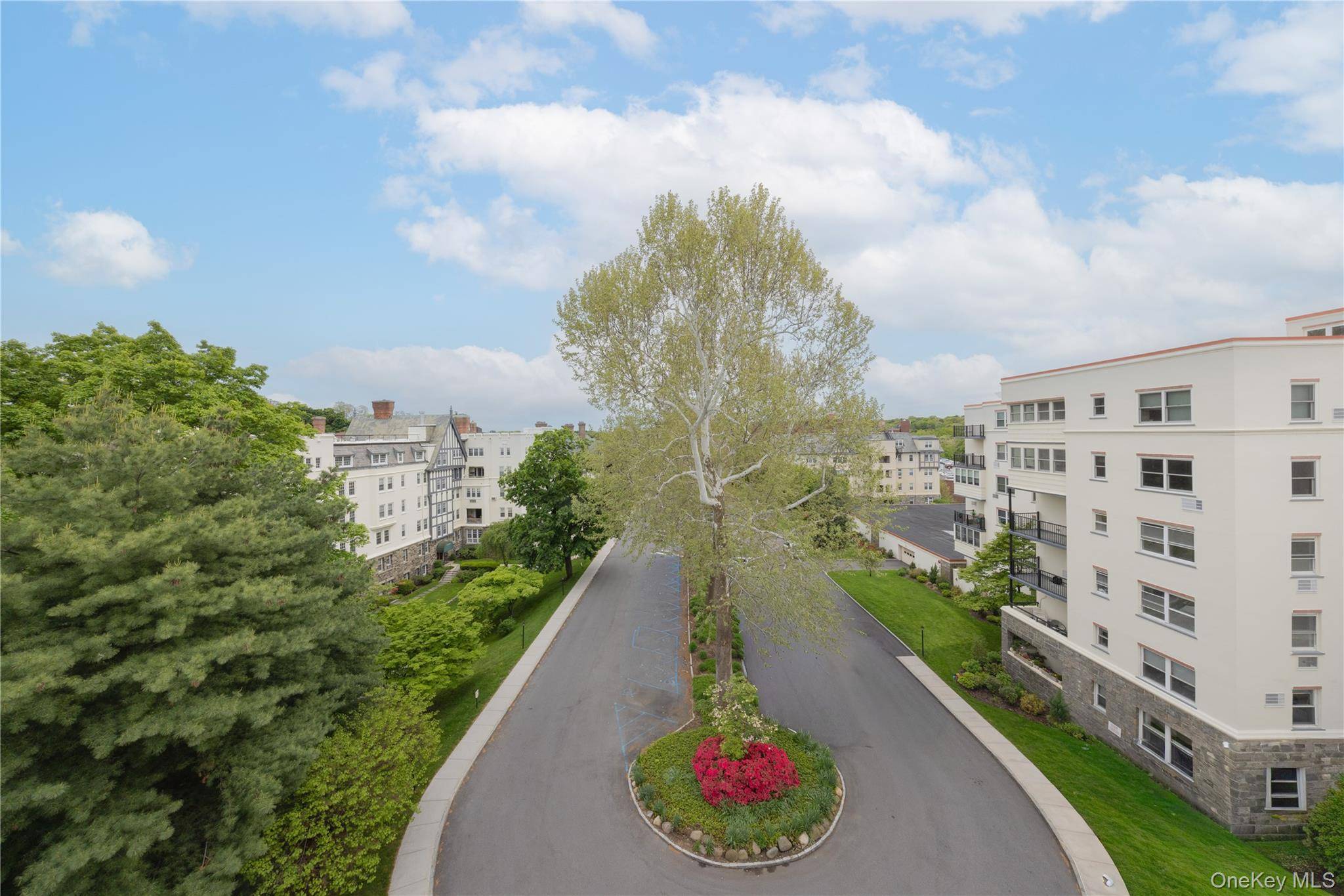 Apartamento de 3 Dormitorios en Venta en Bronxville - Nueva York - EE. UU. - 2