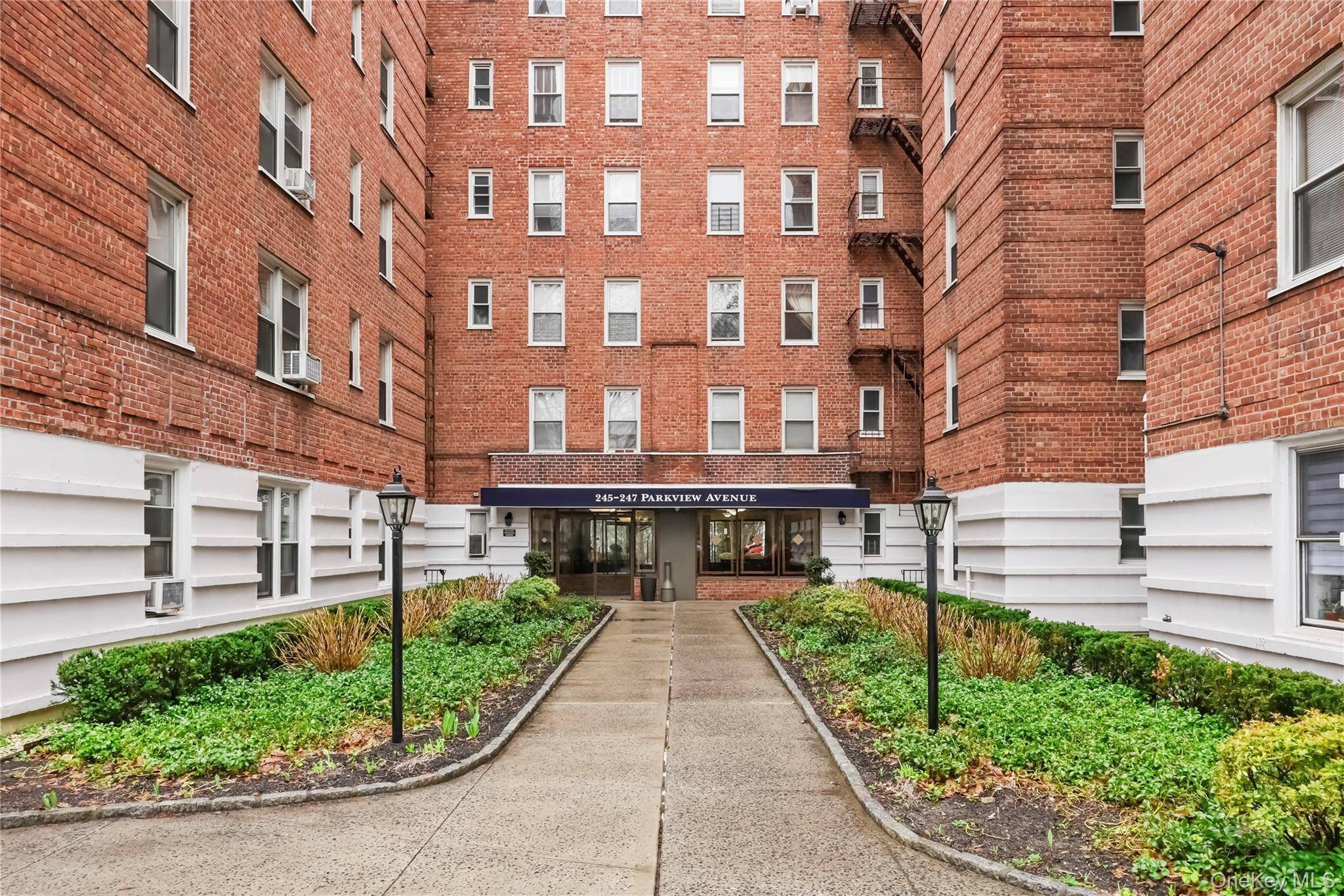 Apartamento com 3 Quartos à Venda em Bronxville - Nova Iorque - EUA - 1