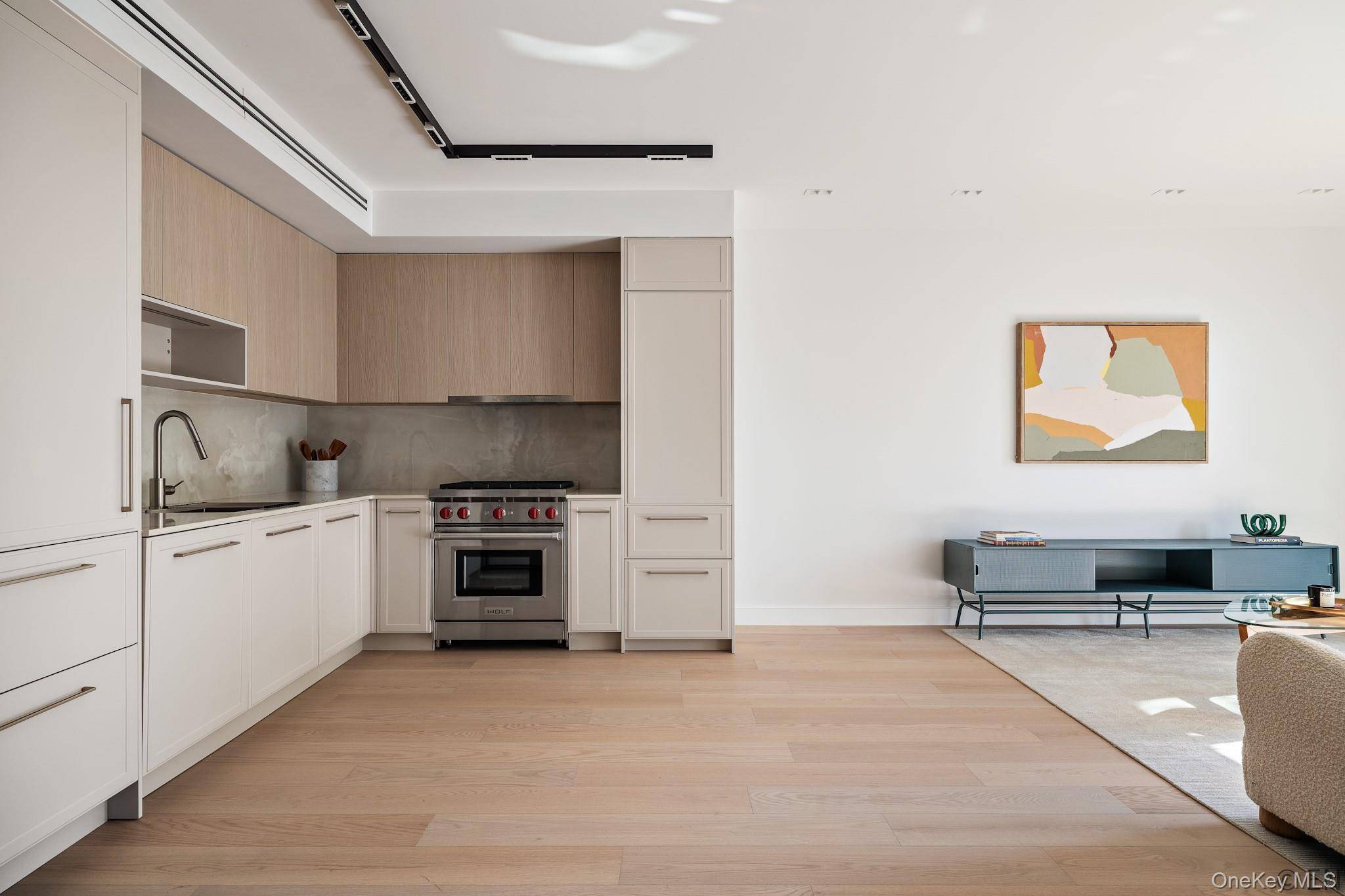 3 Bedroom Home for Sale in Brooklyn - New York - USA - 8