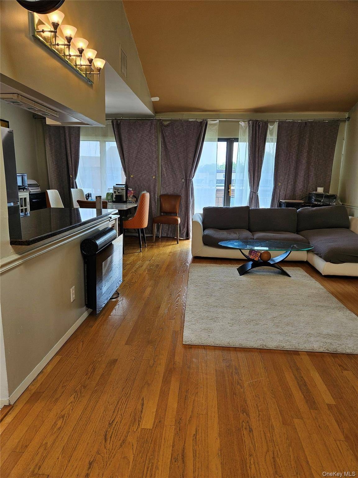 Apartamento com 3 Quartos à Venda em College Point - Nova Iorque - EUA - 3