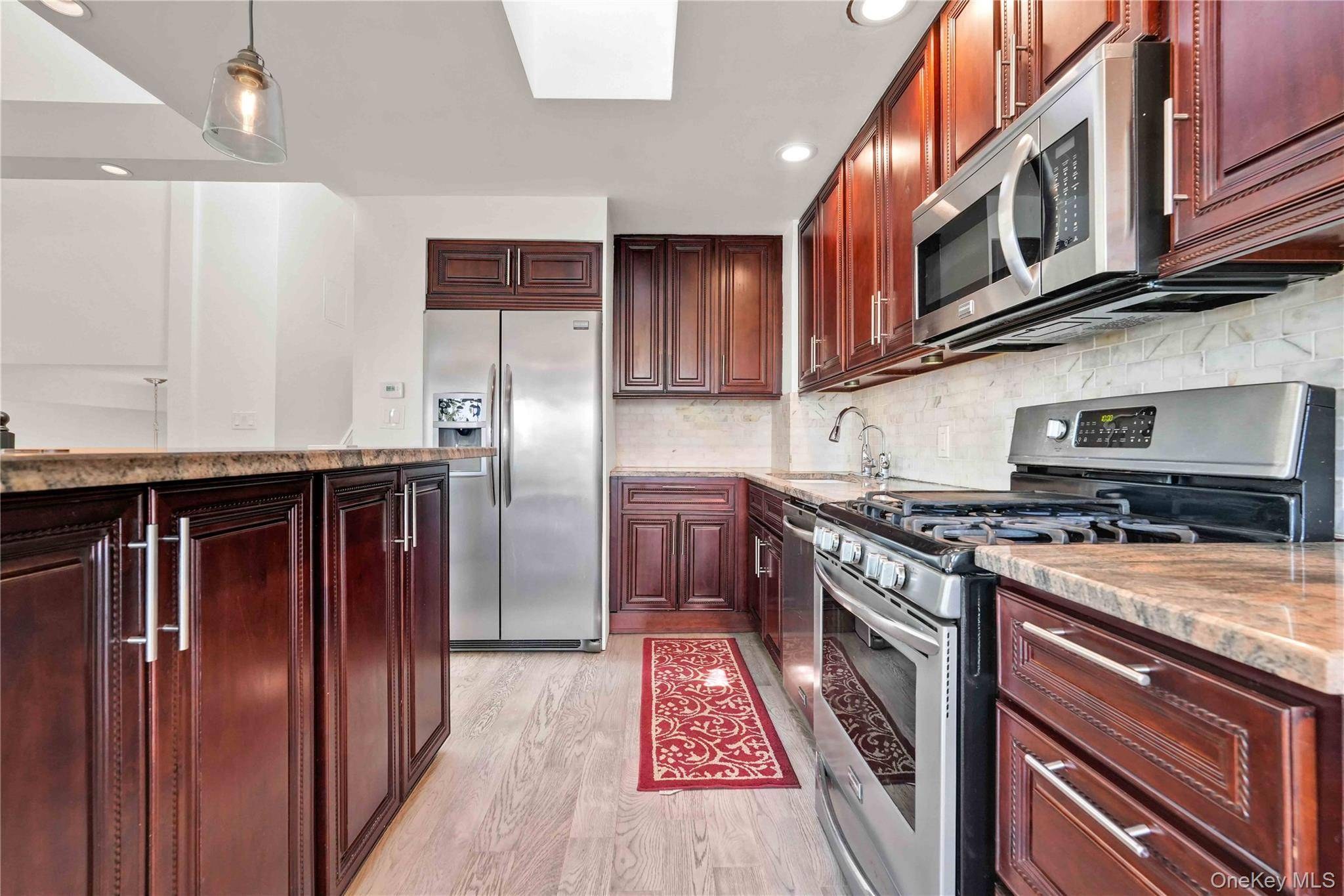 Apartamento com 3 Quartos à Venda em College Point - Nova Iorque - EUA - 1