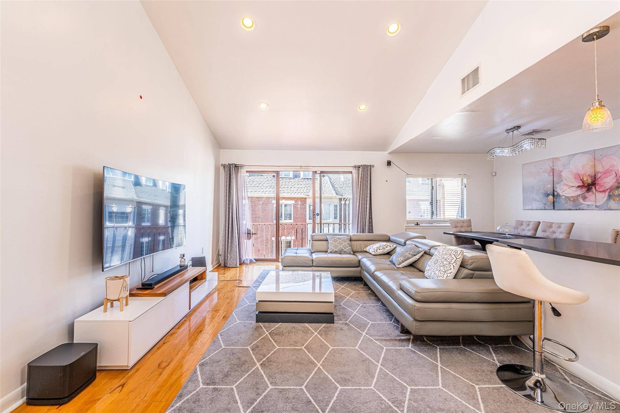 Apartamento com 3 Quartos à Venda em College Point - Nova Iorque - EUA - 5