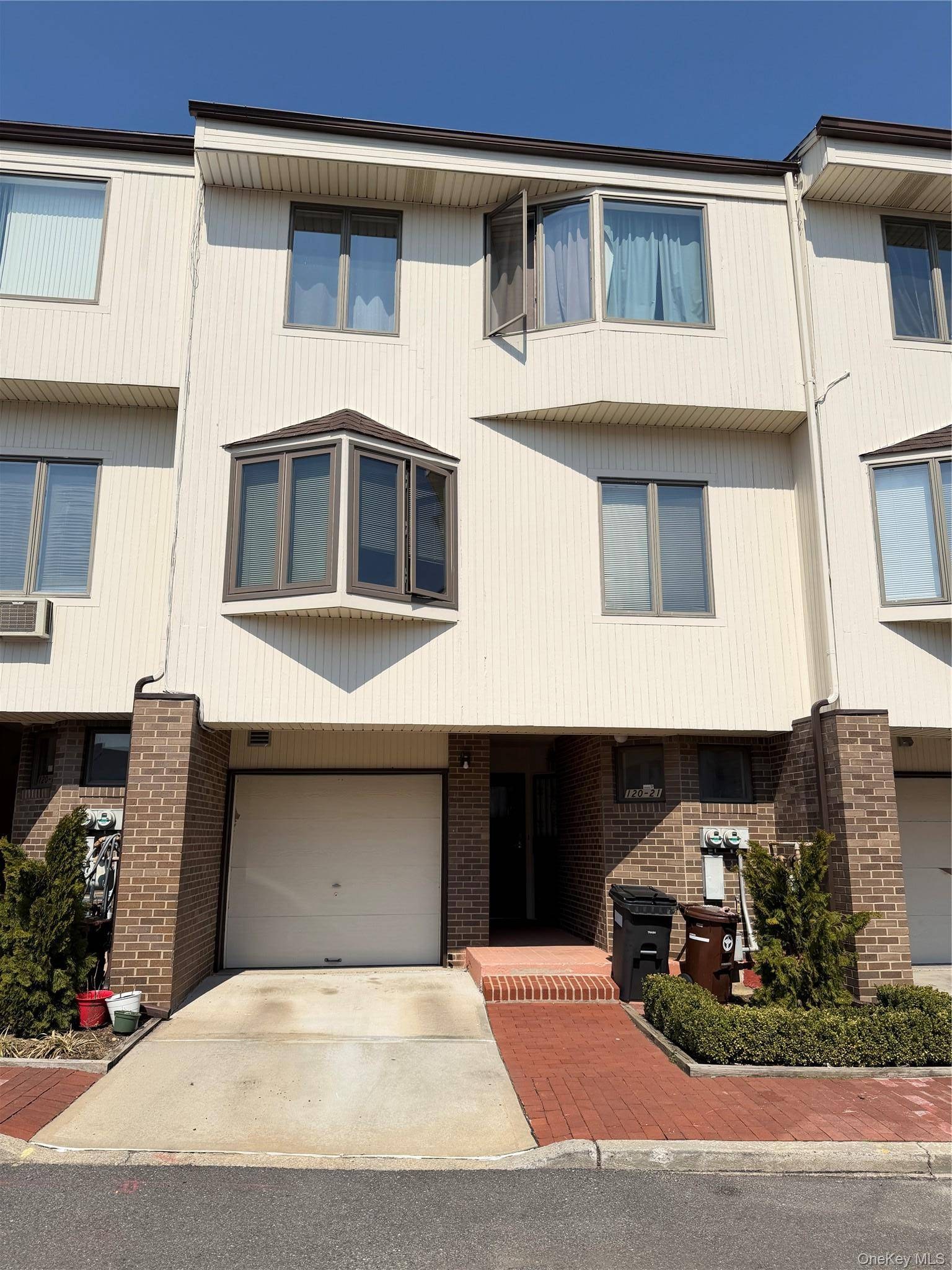 Apartamento com 3 Quartos à Venda em College Point - Nova Iorque - EUA - 1