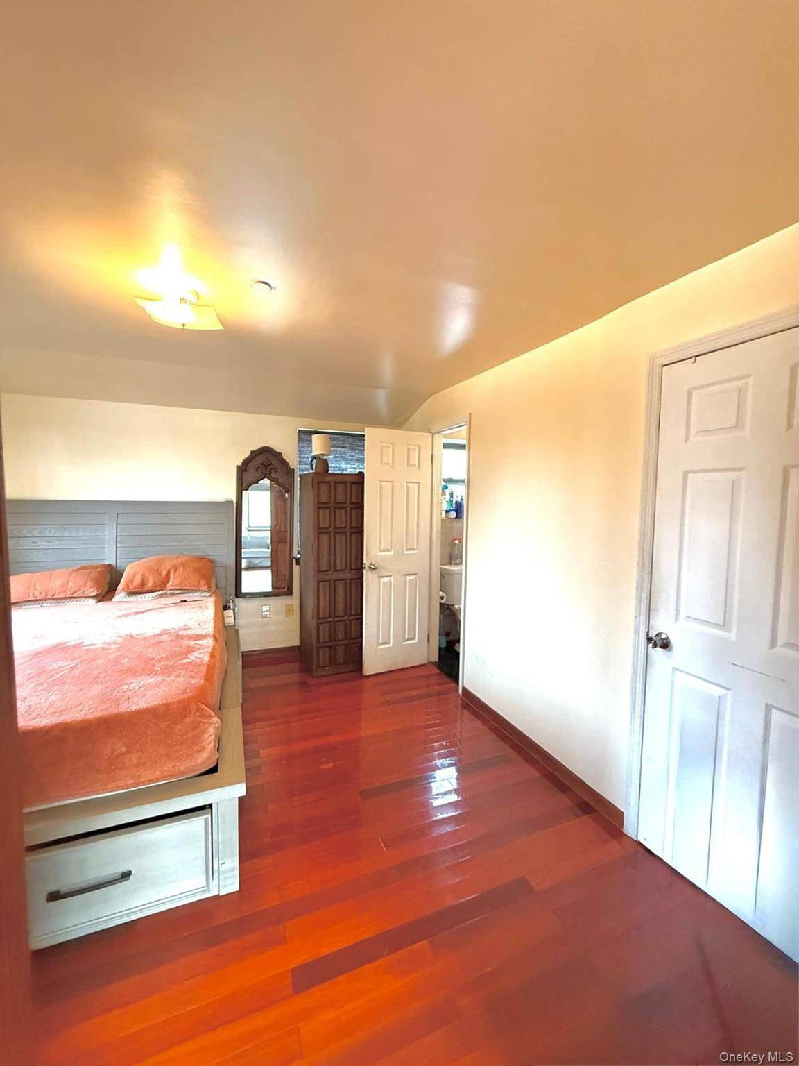 Apartamento com 3 Quartos à Venda em College Point - Nova Iorque - EUA - 3