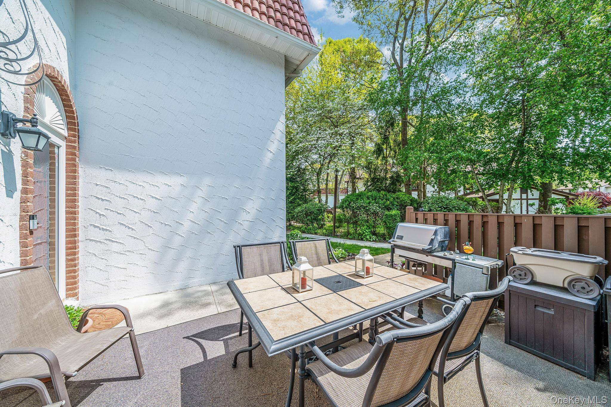 Apartamento de 3 Dormitorios en Venta en Coram - Nueva York - EE. UU. - 3