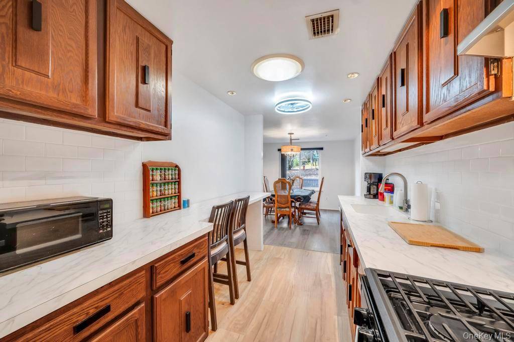 Apartamento com 3 Quartos à Venda em Coram - Nova Iorque - EUA - 8