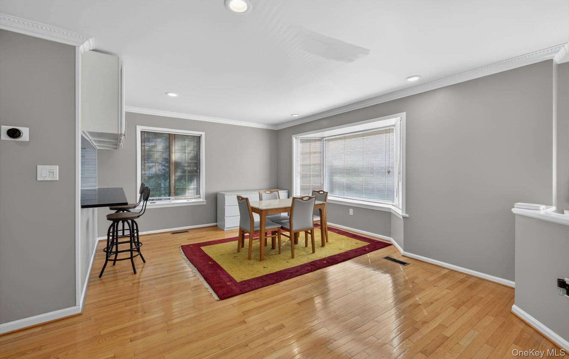 Apartamento com 3 Quartos à Venda em Douglaston - Nova Iorque - EUA - 3