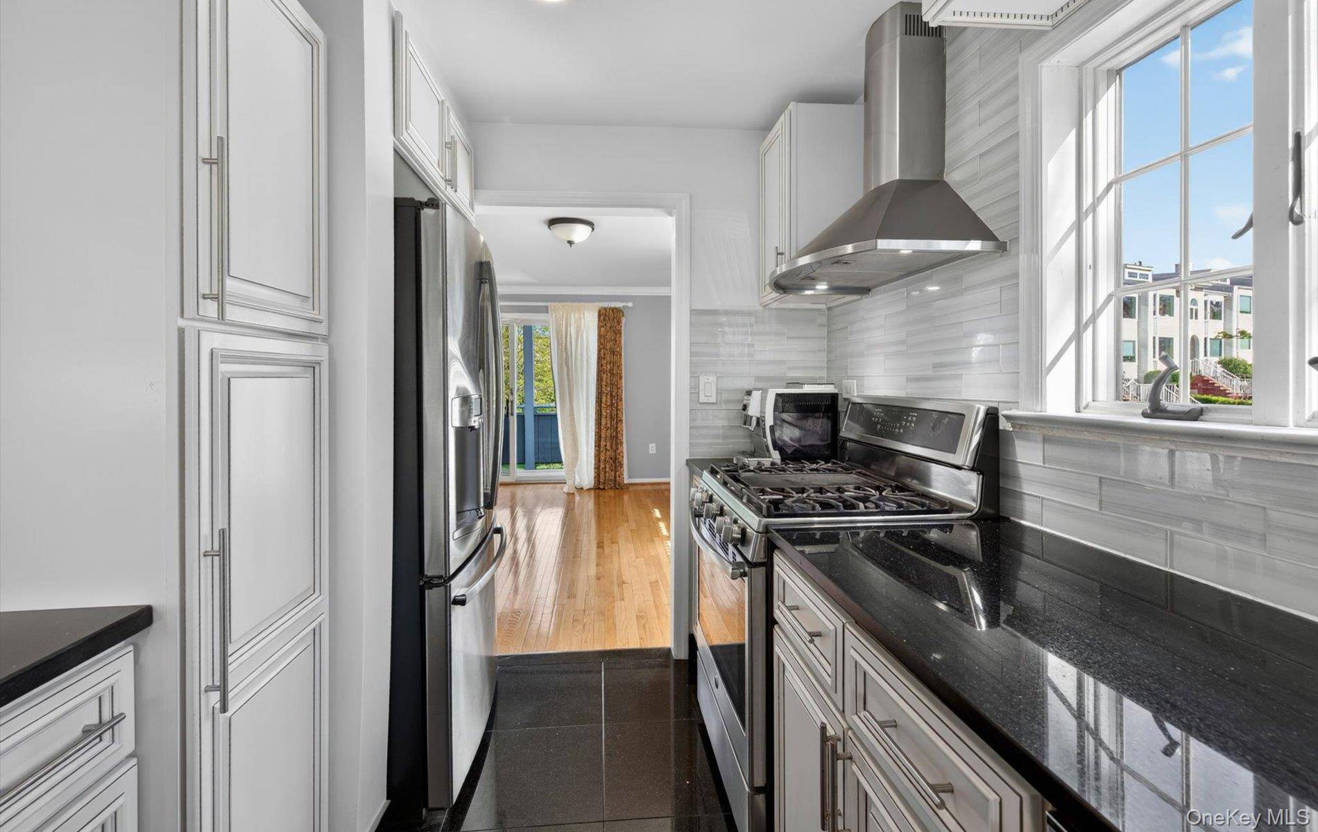 Apartamento com 3 Quartos à Venda em Douglaston - Nova Iorque - EUA - 7