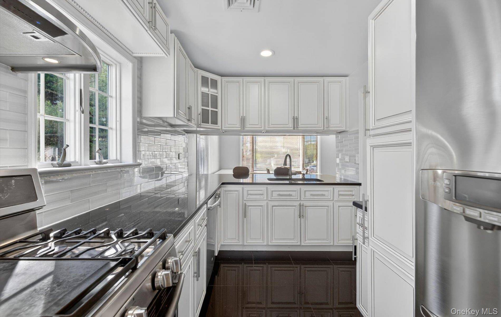 Apartamento com 3 Quartos à Venda em Douglaston - Nova Iorque - EUA - 8