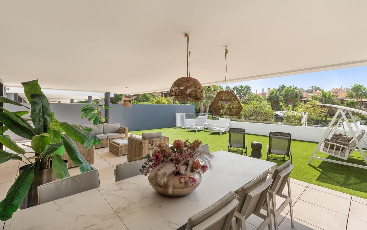 Apartamento com 3 Quartos à Venda em Estepona - Costa del Sol - 1