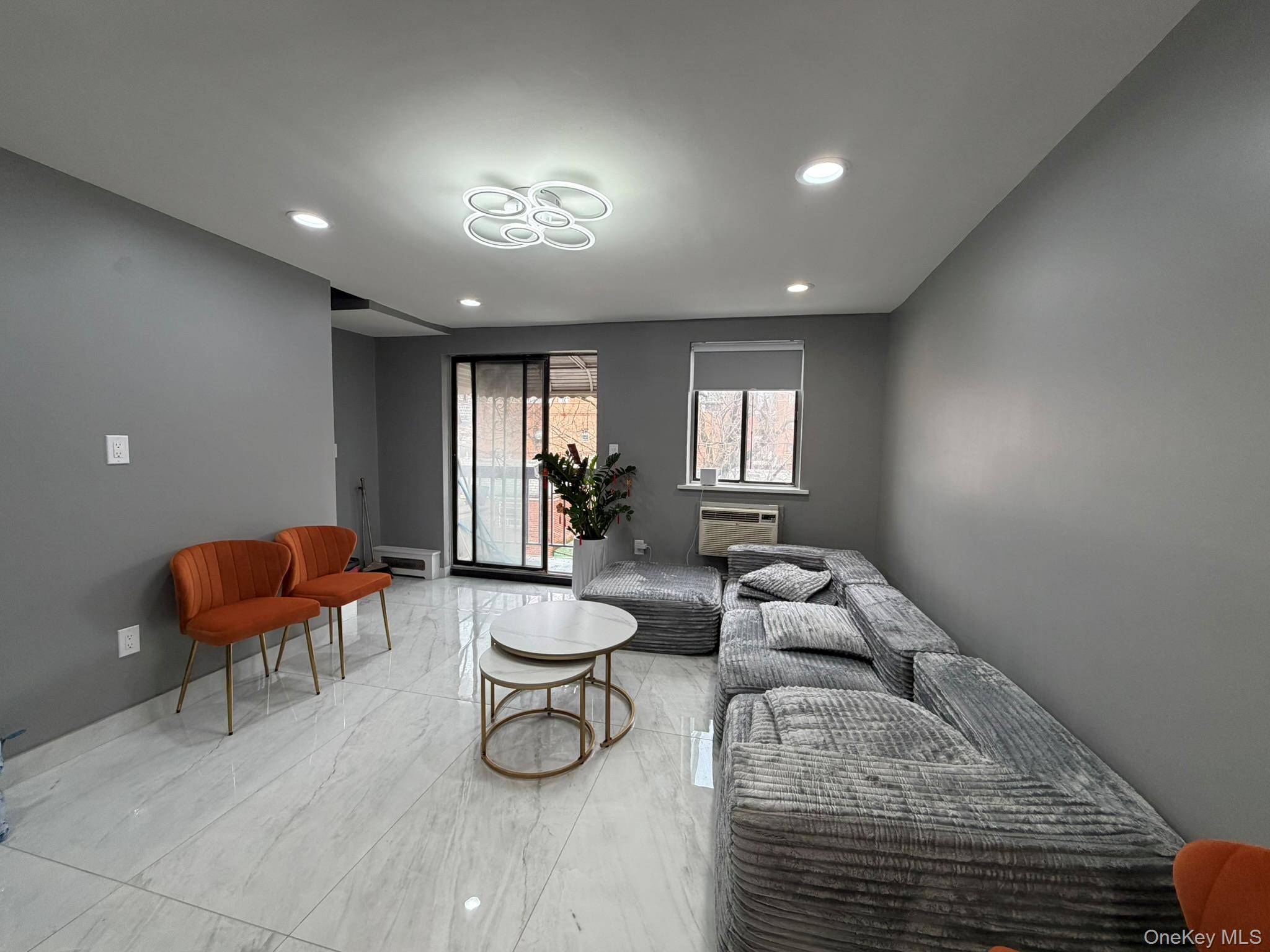 Apartamento com 3 Quartos à Venda em Flushing - Nova Iorque - EUA - 2