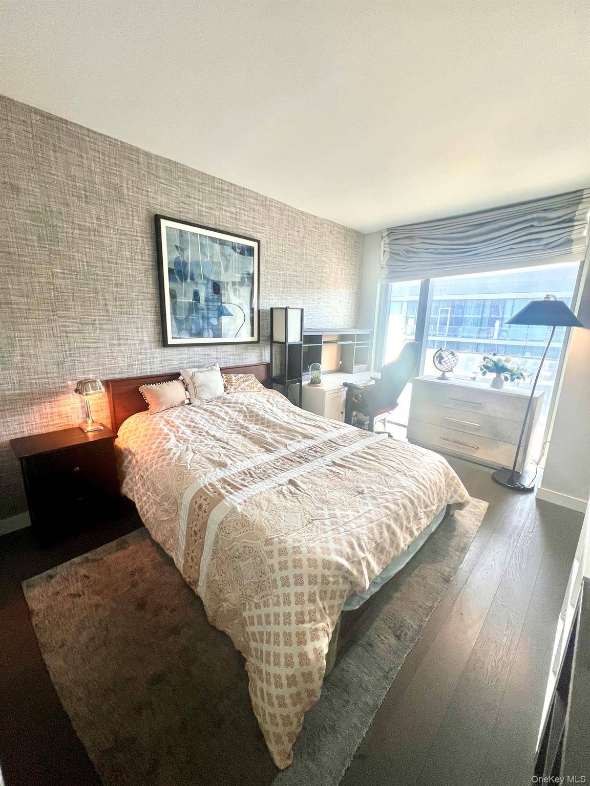 3 Bedroom Home for Sale in Flushing - New York - USA - 8