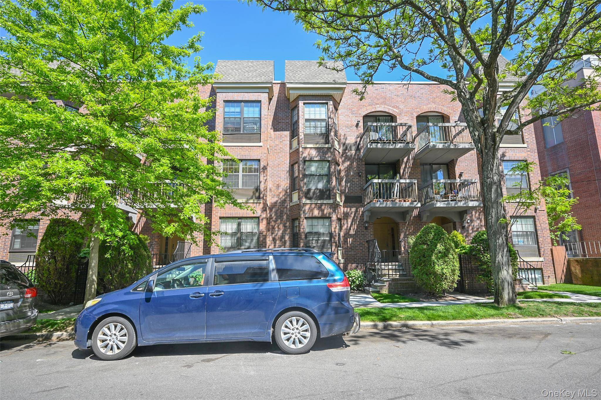 3 Bedroom Home for Sale in Fresh Meadows - New York - USA - 1