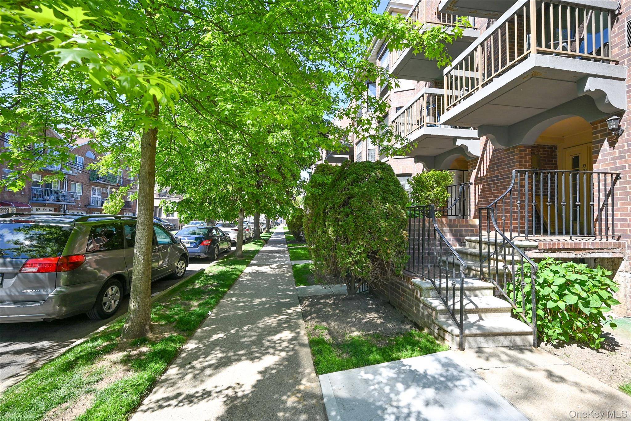 3 Bedroom Home for Sale in Fresh Meadows - New York - USA - 2