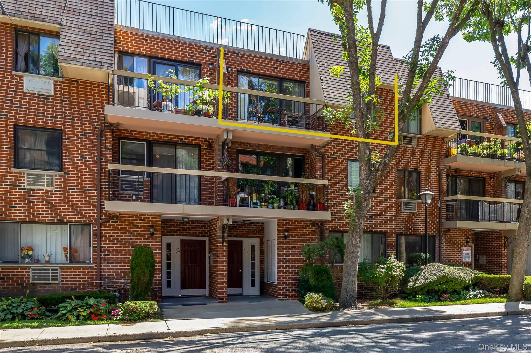 Apartamento com 3 Quartos à Venda em Fresh Meadows - Nova Iorque - EUA - 2