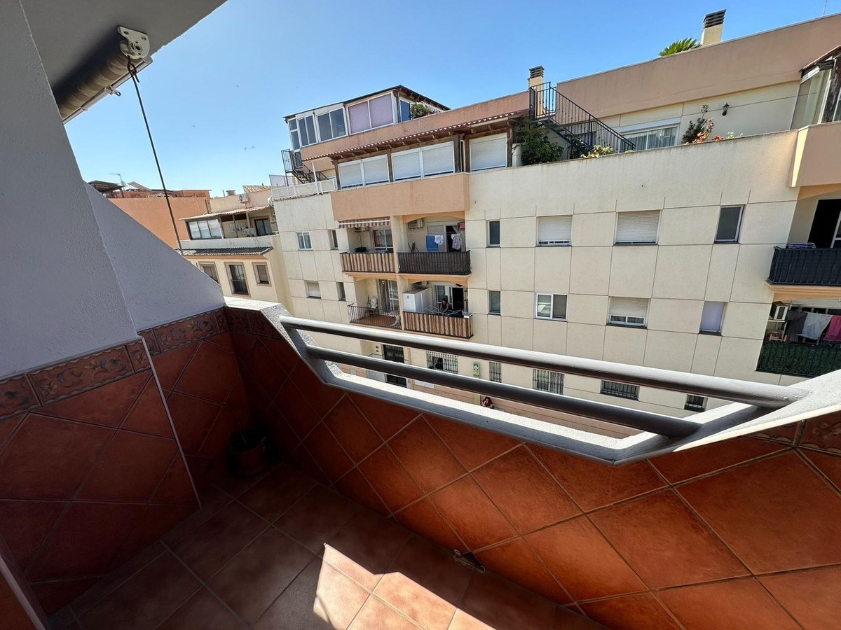 Apartamento com 3 Quartos à Venda em Fuengirola - Costa del Sol - 2