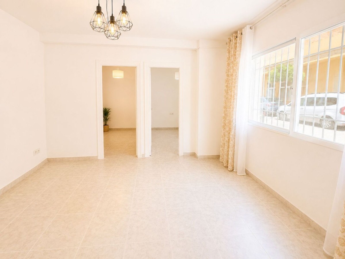 Apartamento com 3 Quartos à Venda em Fuengirola - Costa del Sol - 2