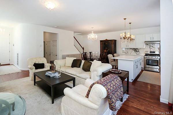 Apartamento de 3 Dormitorios en Venta en Huntington - Nueva York - EE. UU. - 8