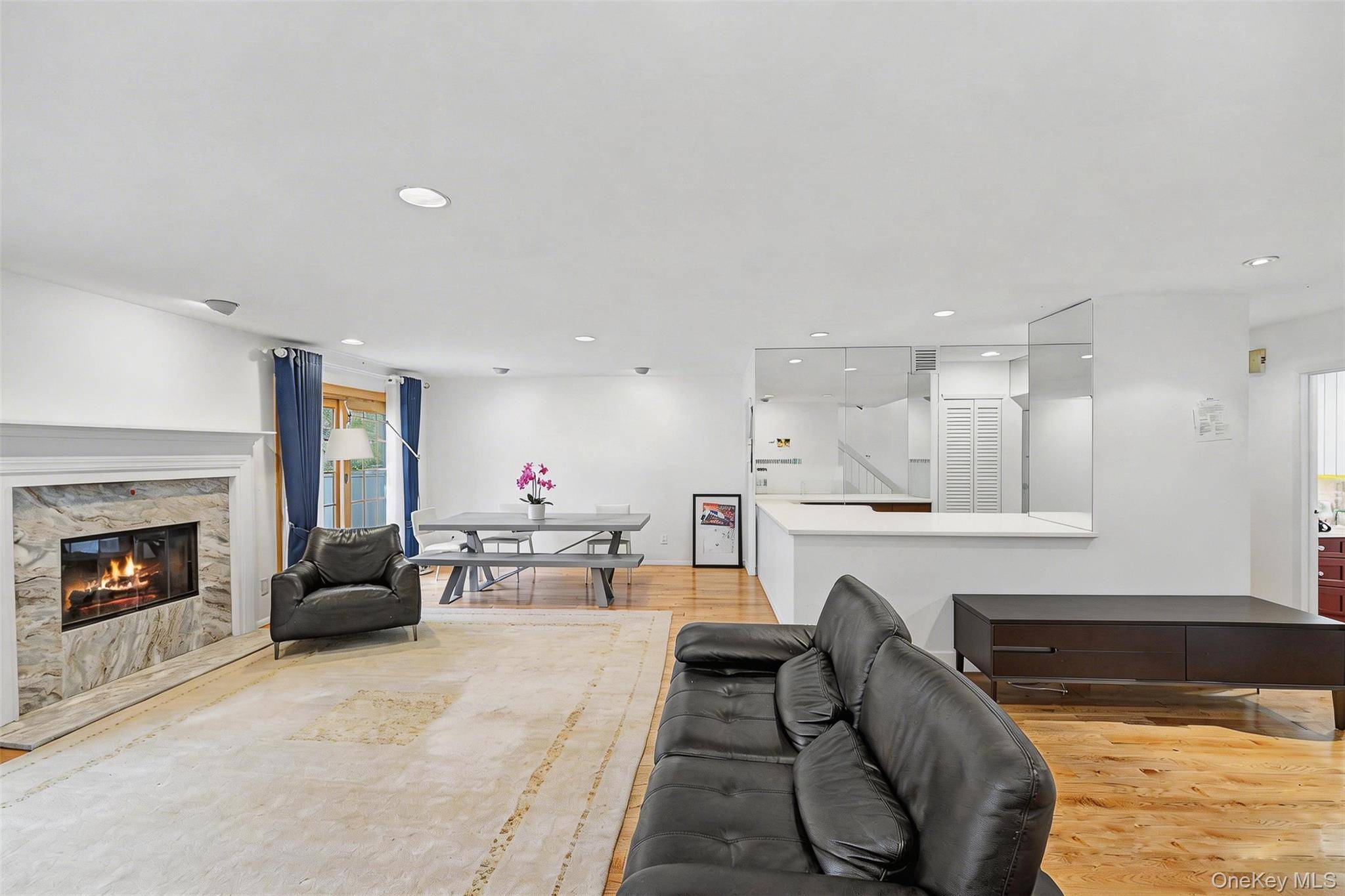 Apartamento com 3 Quartos à Venda em Jericho - Nova Iorque - EUA - 5