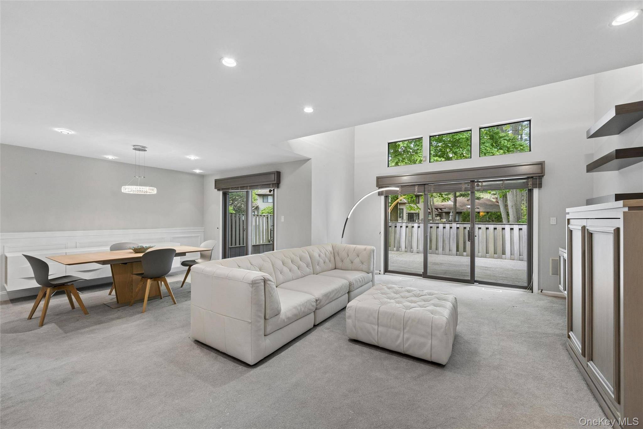 3 Bedroom Home for Sale in Jericho - New York - USA - 1