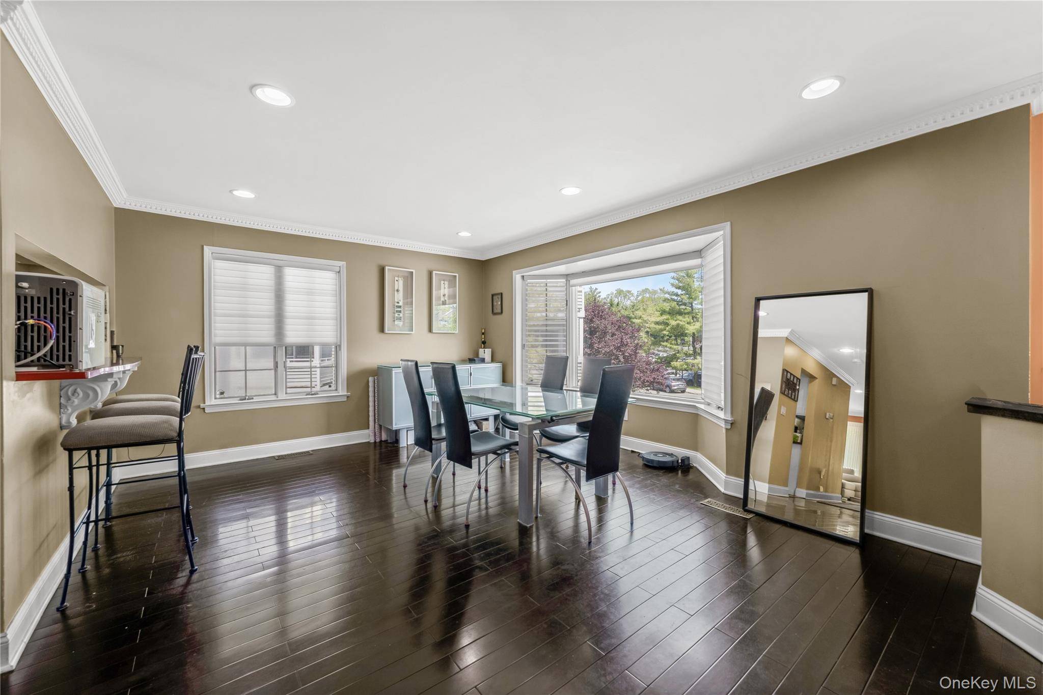 Apartamento de 3 Dormitorios en Venta en Little Neck - Nueva York - EE. UU. - 3