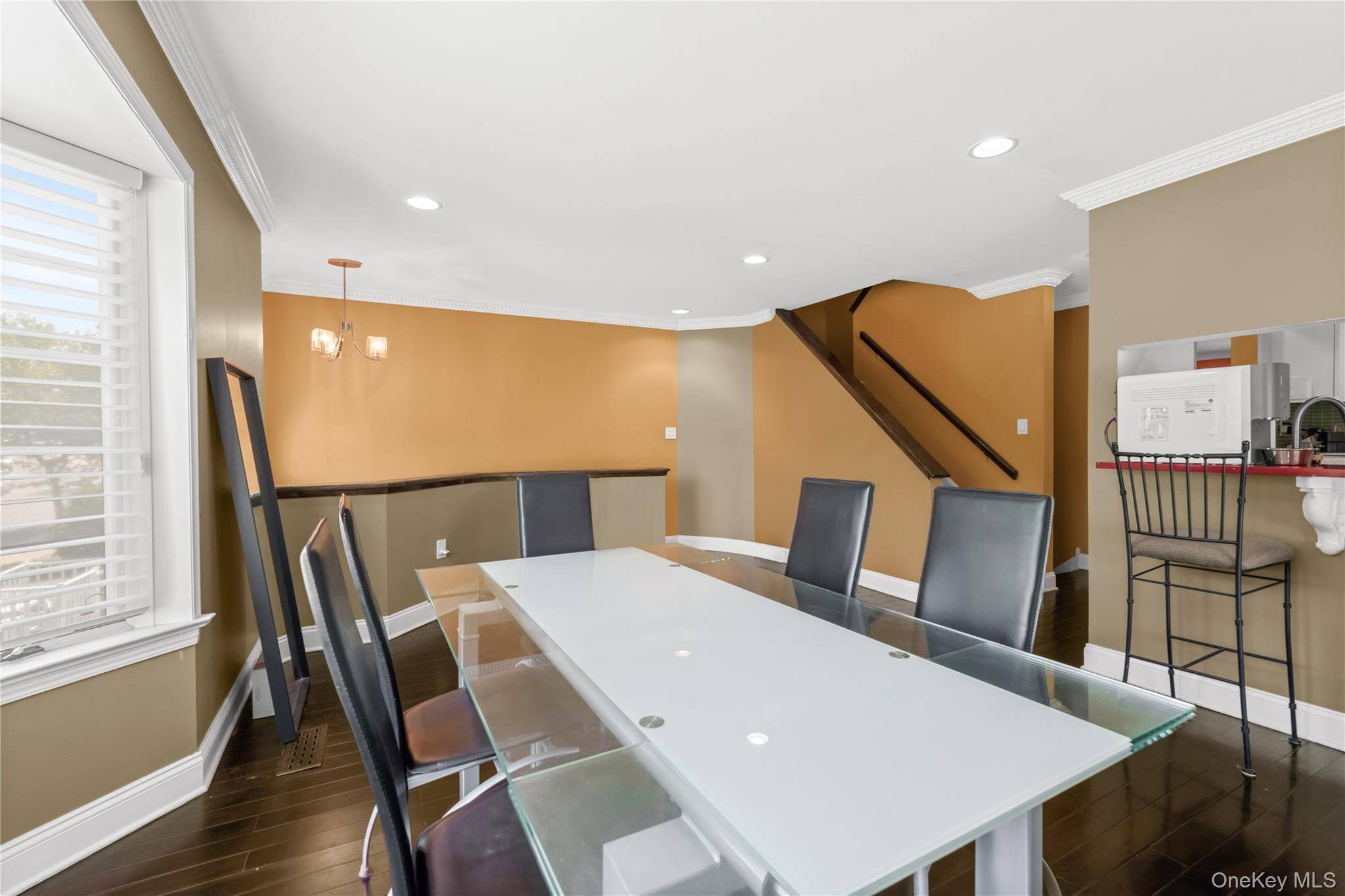 Apartamento de 3 Dormitorios en Venta en Little Neck - Nueva York - EE. UU. - 4