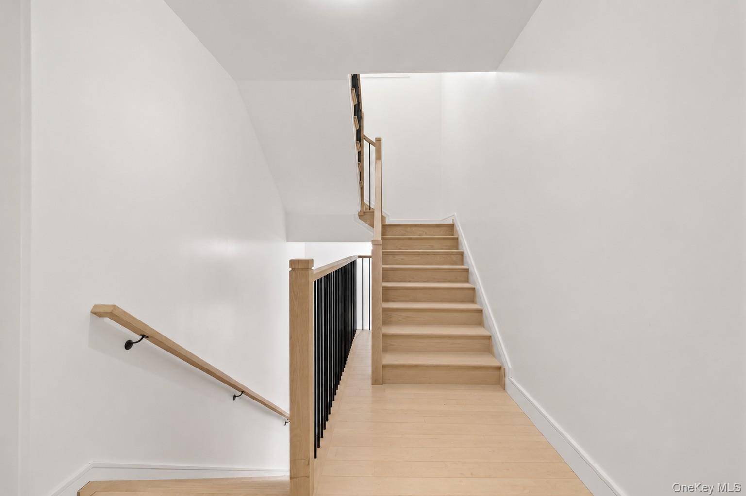 Apartamento de 3 Dormitorios en Venta en Monsey - Nueva York - EE. UU. - 6