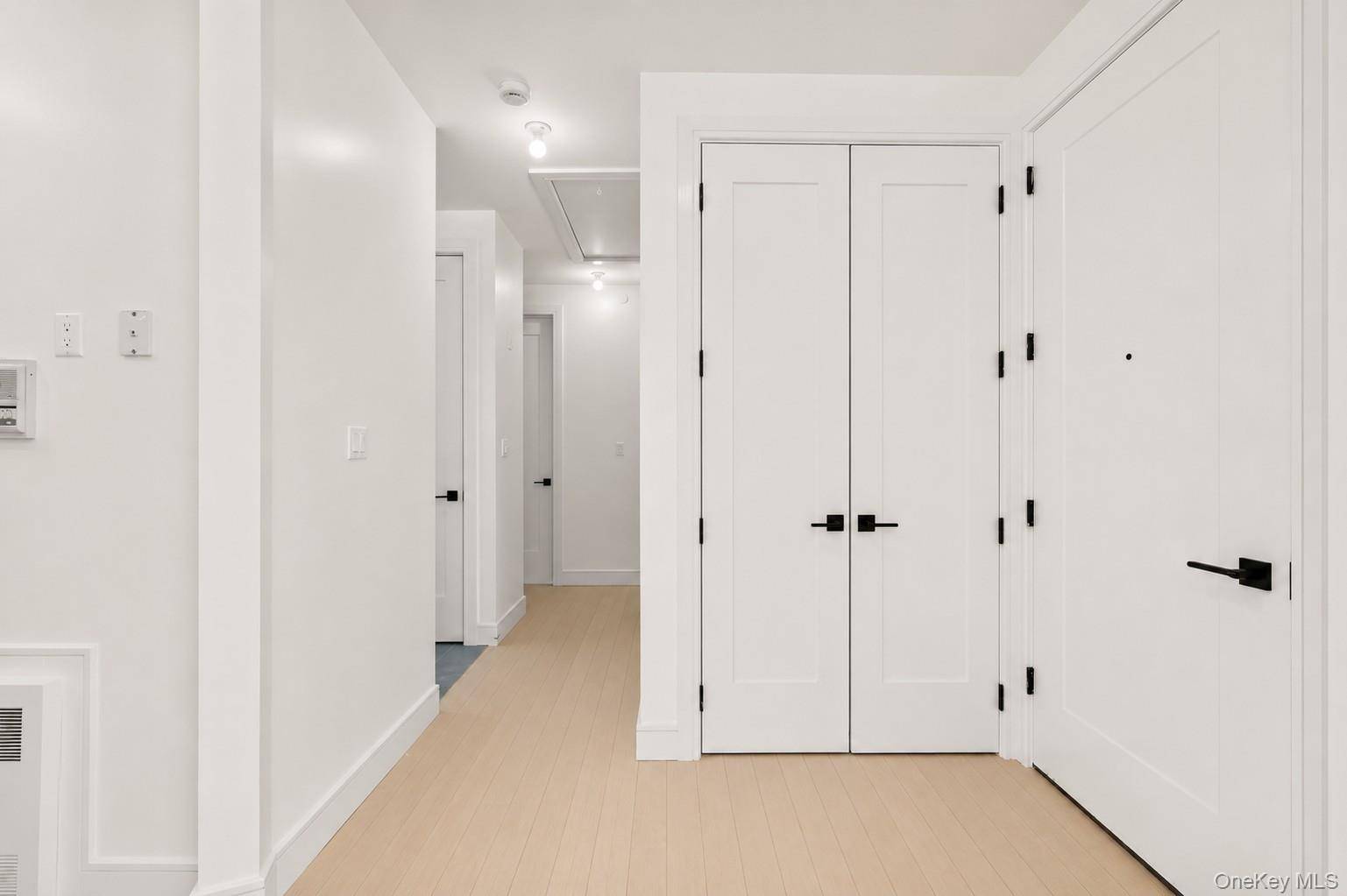 Apartamento de 3 Dormitorios en Venta en Monsey - Nueva York - EE. UU. - 7