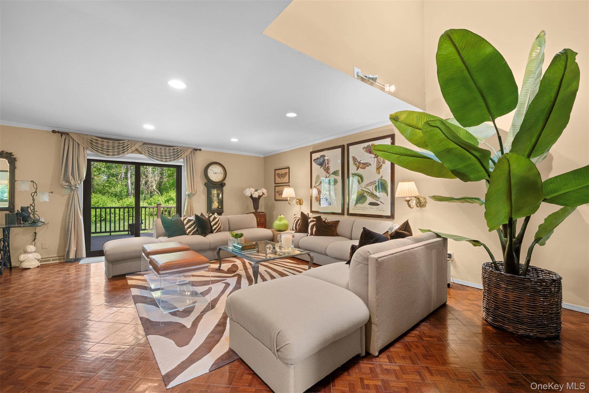 Apartamento com 3 Quartos à Venda em North Hills - Nova Iorque - EUA - 7