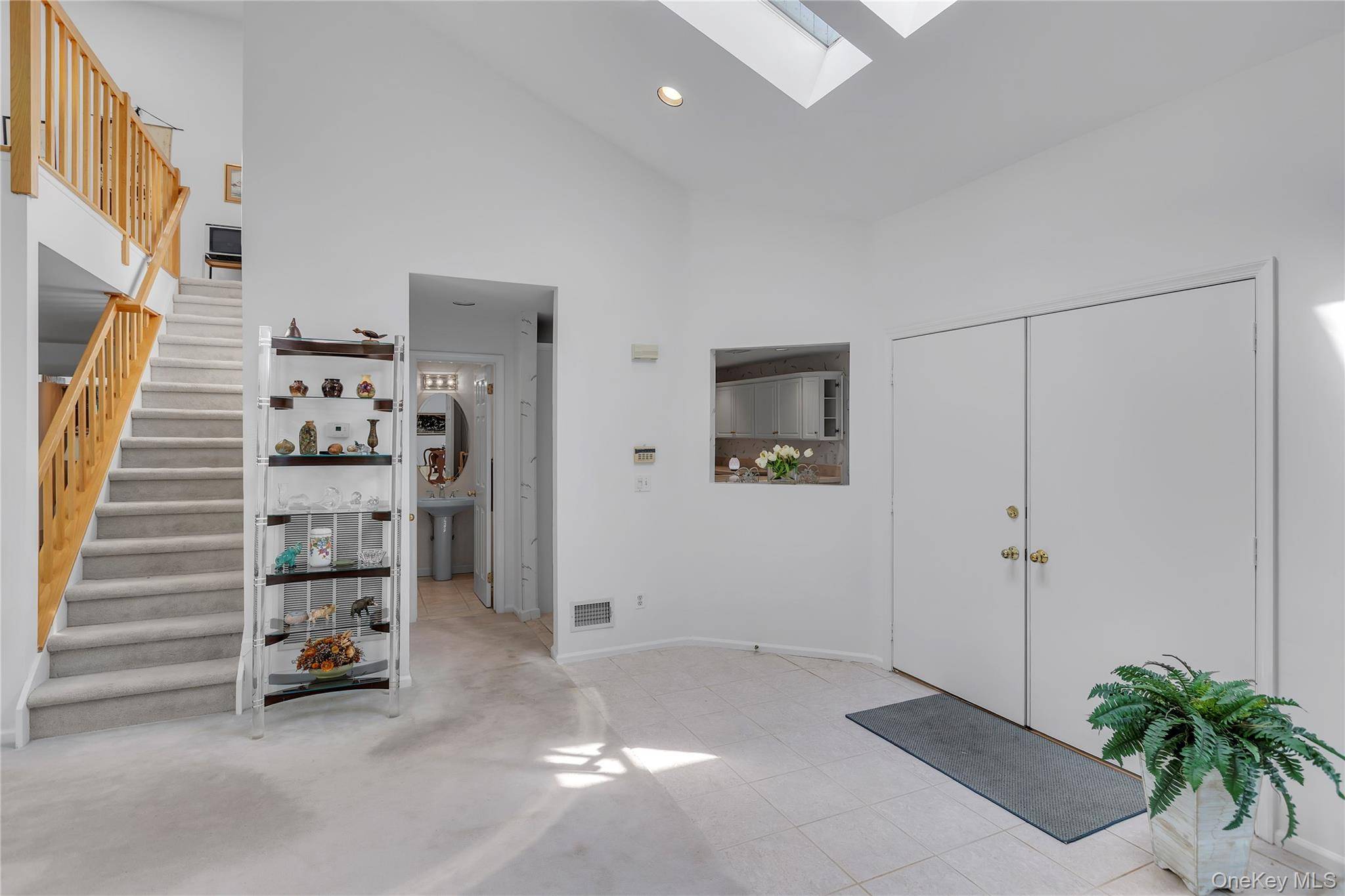 3 Bedroom Home for Sale in Northport - New York - USA - 2