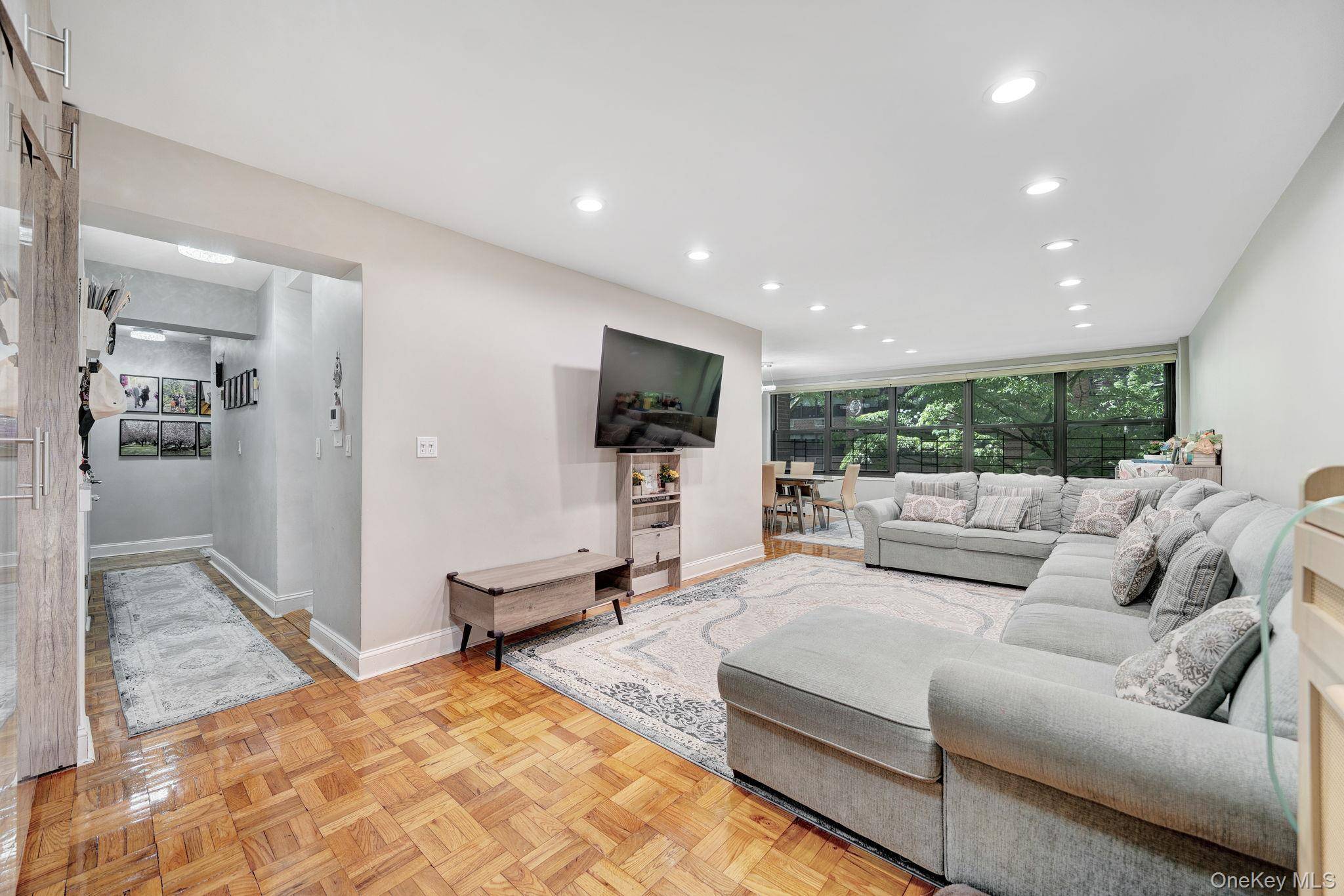 Apartamento com 3 Quartos à Venda em Oakland Gardens - Nova Iorque - EUA - 7