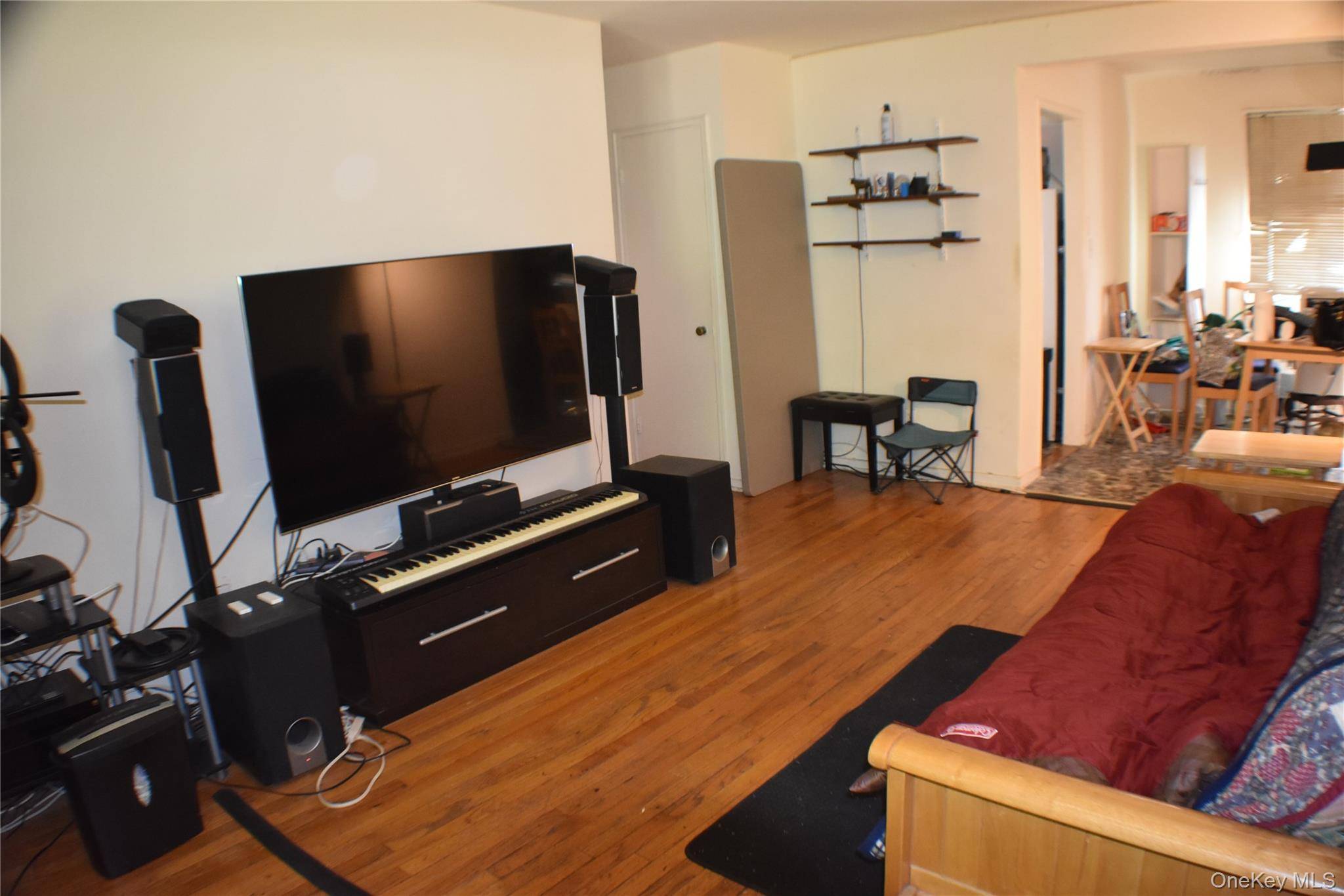 Apartamento de 3 Dormitorios en Venta en Queens Village - Nueva York - EE. UU. - 4