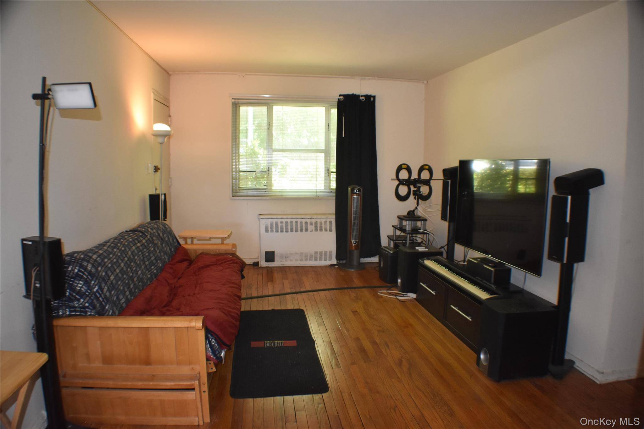 Apartamento de 3 Dormitorios en Venta en Queens Village - Nueva York - EE. UU. - 5