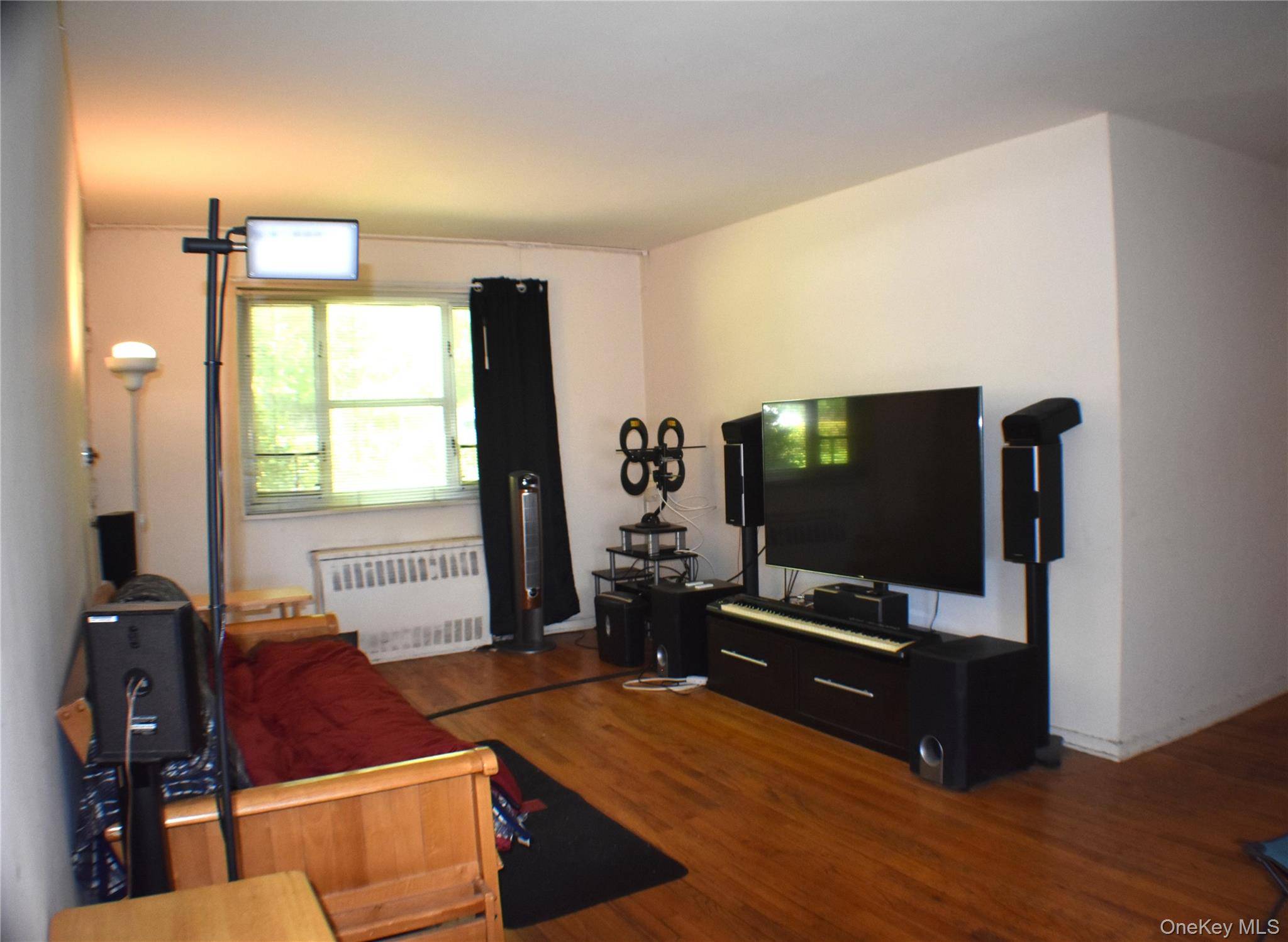 Apartamento de 3 Dormitorios en Venta en Queens Village - Nueva York - EE. UU. - 6