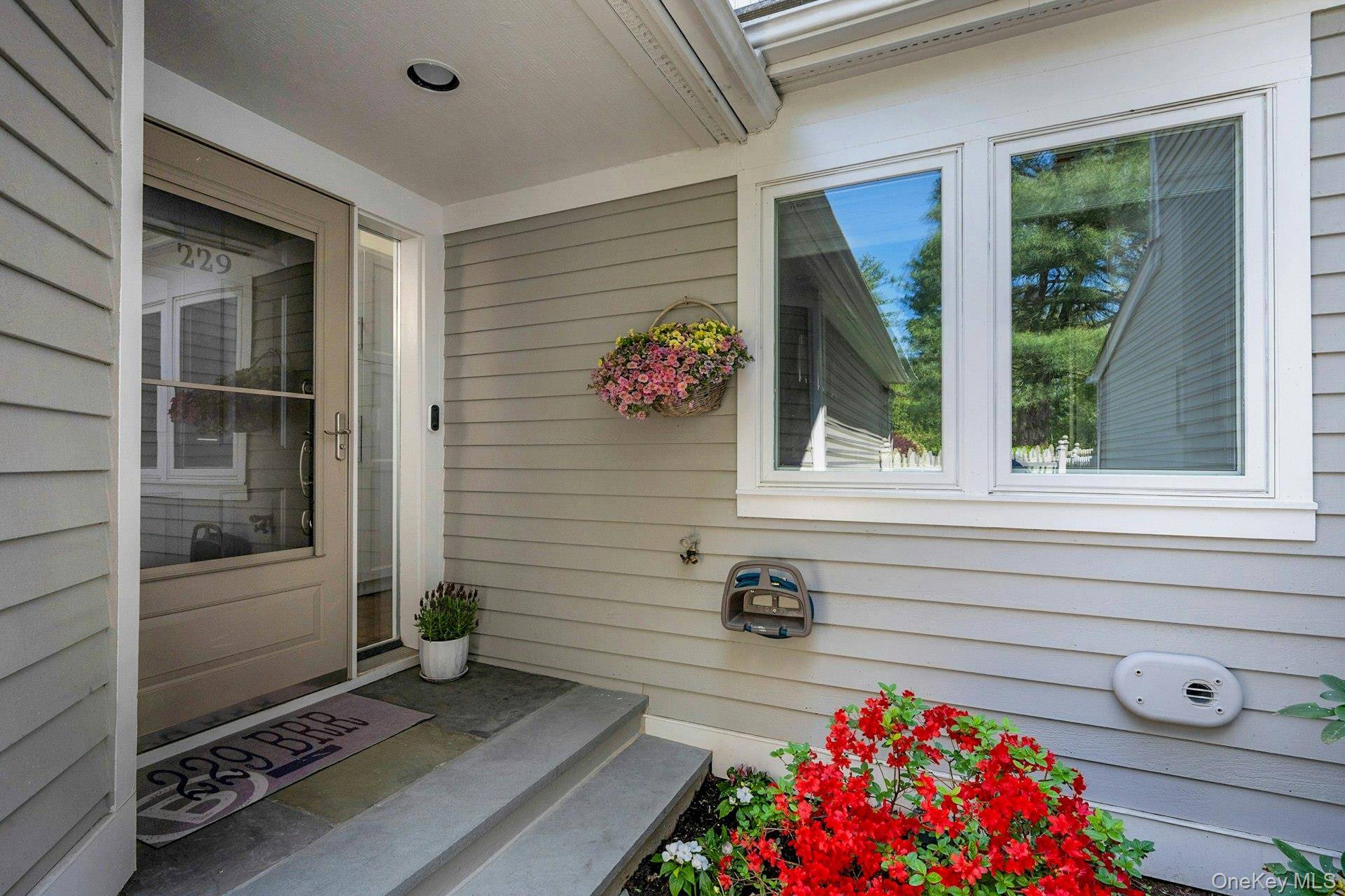 3 Bedroom Home for Sale in Scarsdale - New York - USA - 3