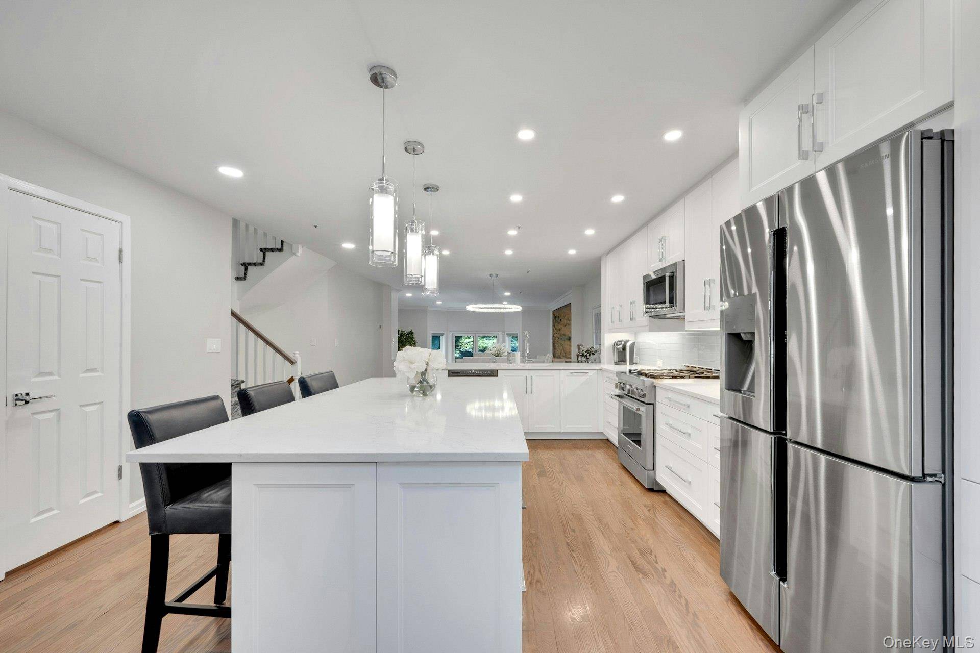 3 Bedroom Home for Sale in Scarsdale - New York - USA - 5