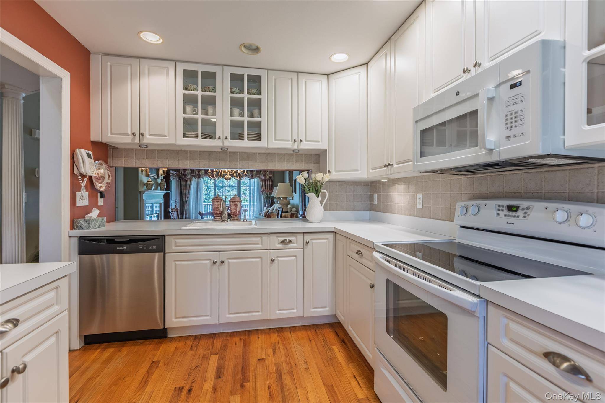 Apartamento de 3 Dormitorios en Venta en Smithtown - Nueva York - EE. UU. - 6