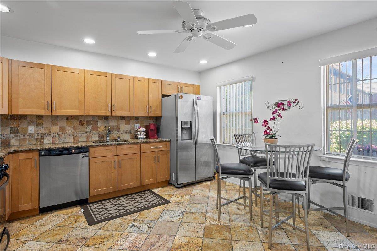 Apartamento com 3 Quartos à Venda em Suffern - Nova Iorque - EUA - 4