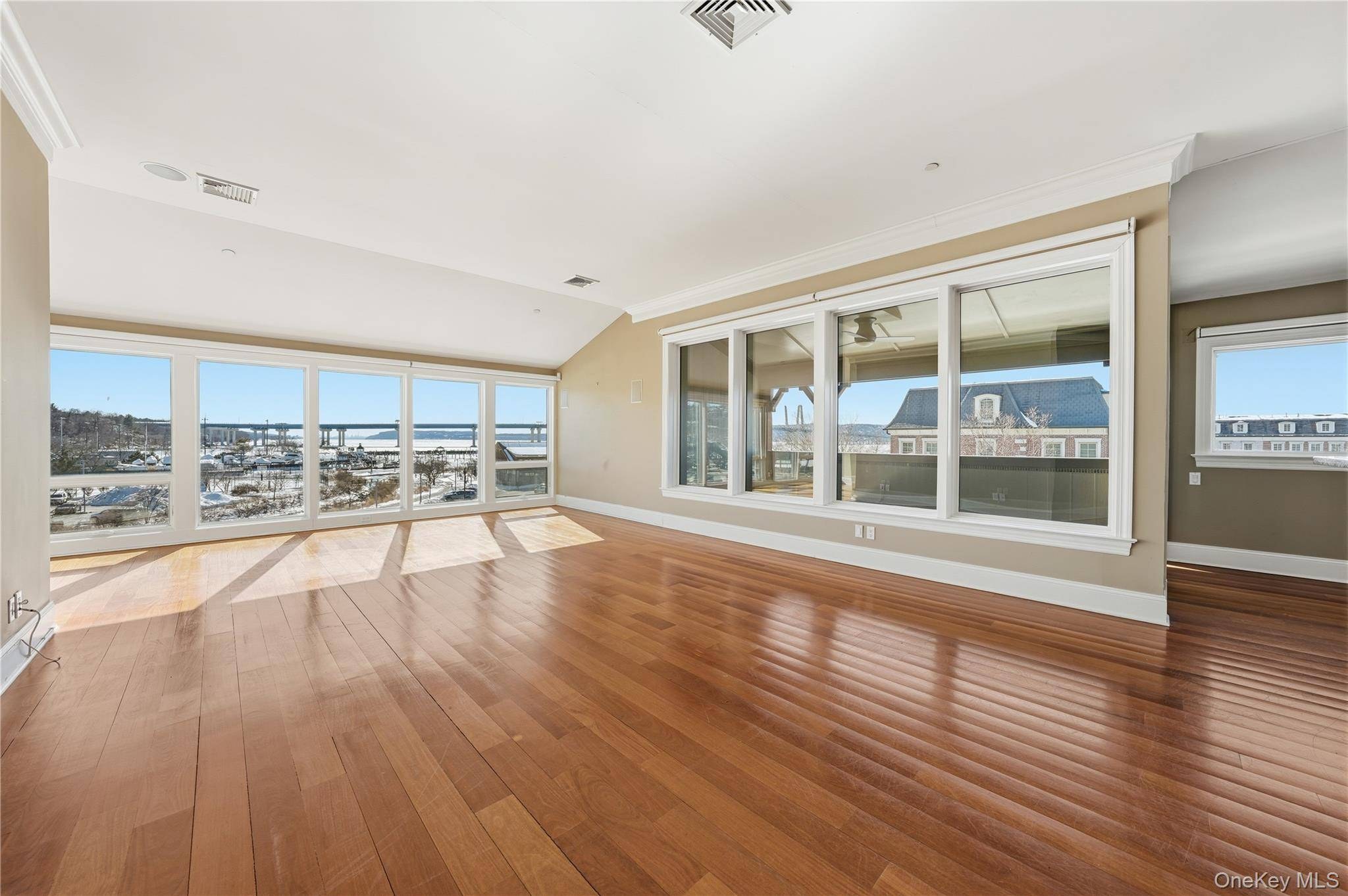 Apartamento com 3 Quartos à Venda em Tarrytown - Nova Iorque - EUA - 2