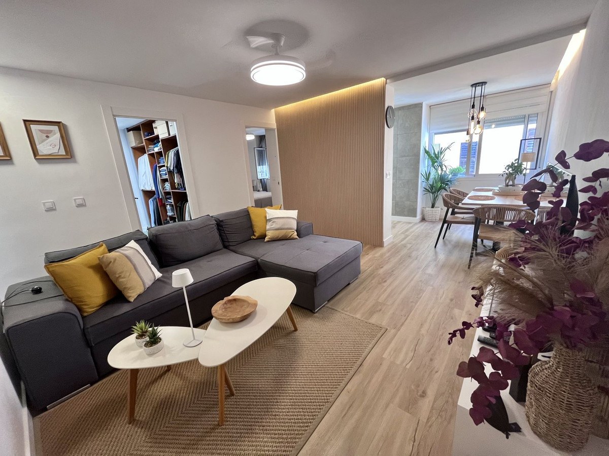 Apartamento de 3 Dormitorios en Venta en Torremolinos, Costa del Sol - 1