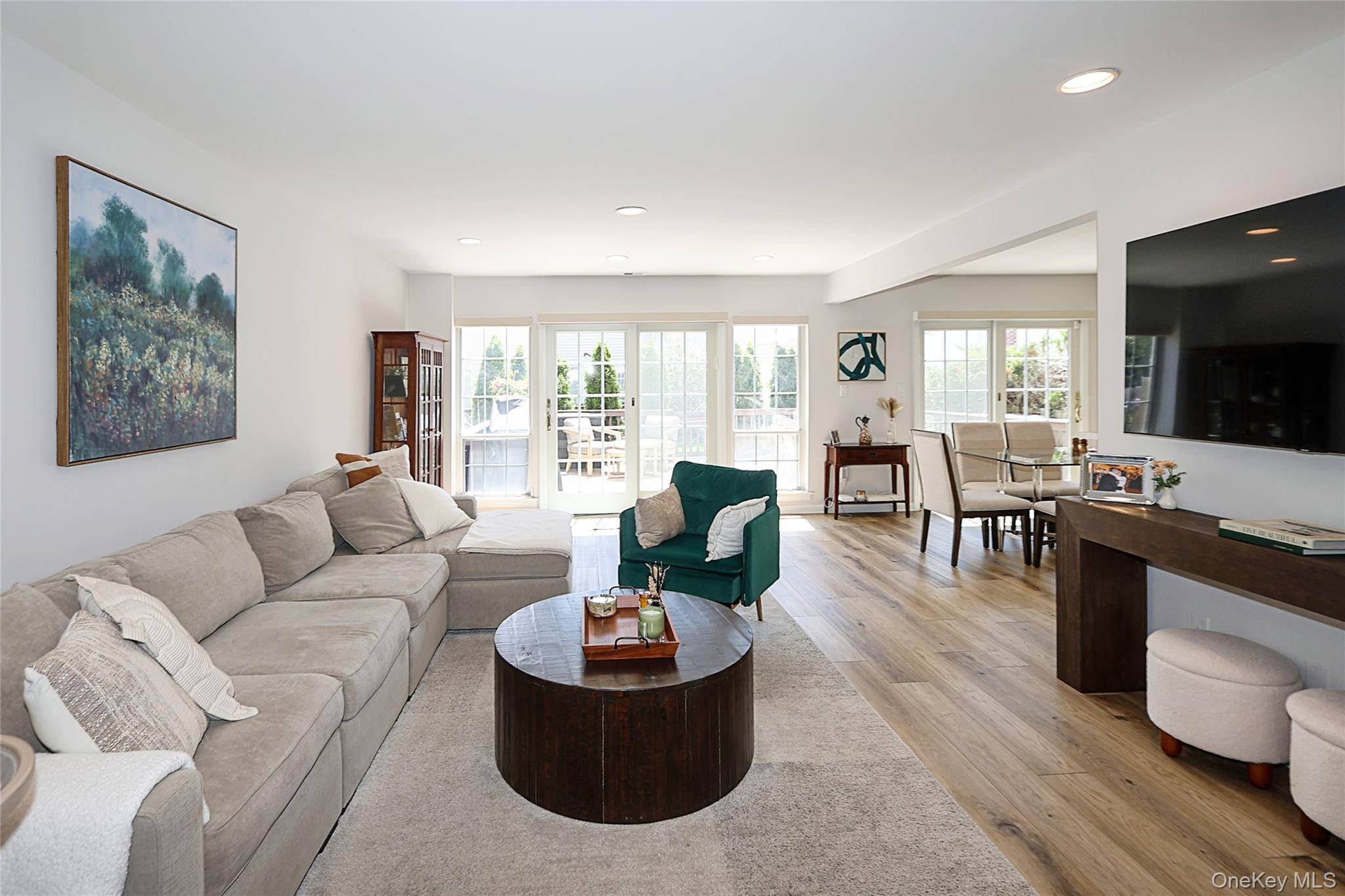 Apartamento com 3 Quartos à Venda em Woodbury - Nova Iorque - EUA - 8
