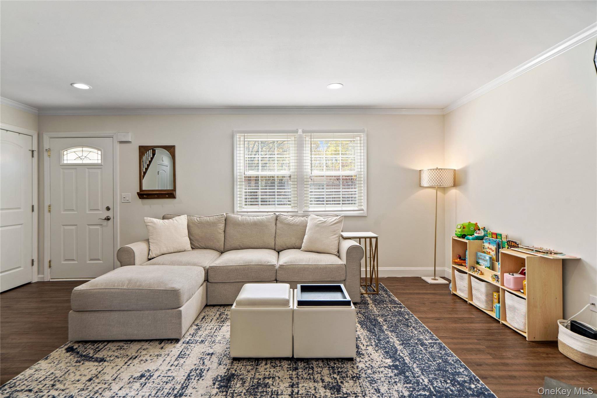 3 Bedroom Home for Sale in Yaphank - New York - USA - 7