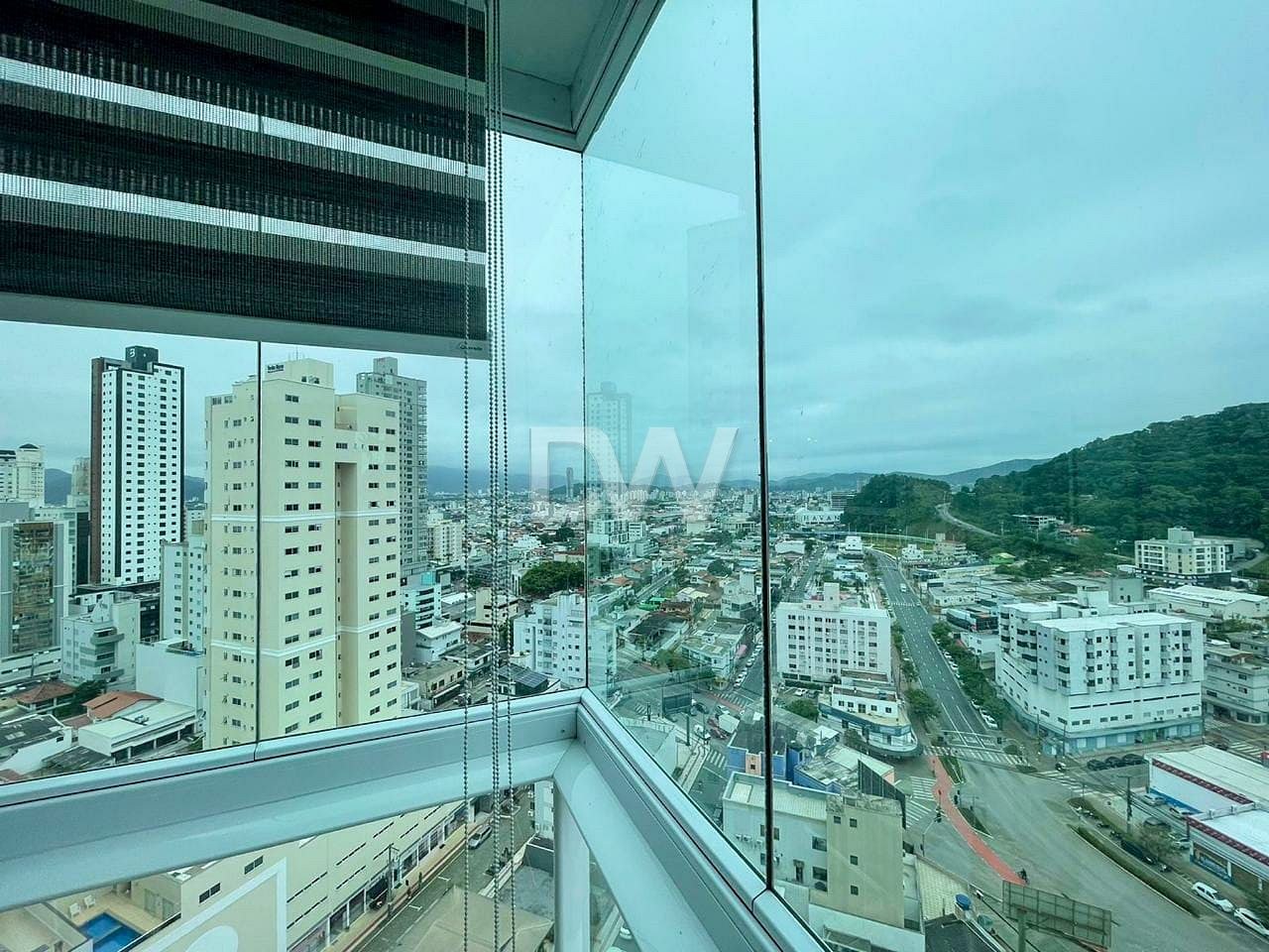 Appartement 3 Suites à Vendre à Balneário Camboriú - Santa Catarina - Brésil - 2