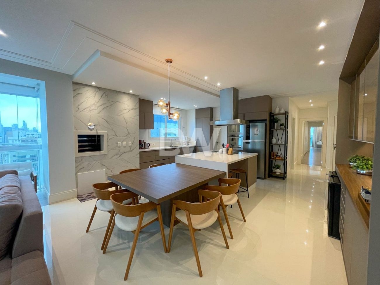Apartamento com 3 Suítes à Venda em Balneário Camboriú - Santa Catarina - Brasil - 4