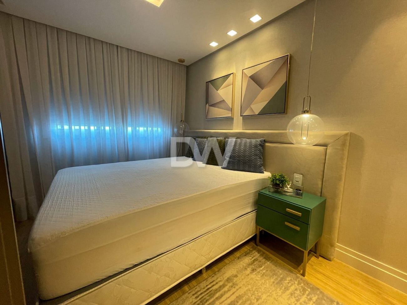 Apartamento com 3 Suítes à Venda em Balneário Camboriú - Santa Catarina - Brasil - 5