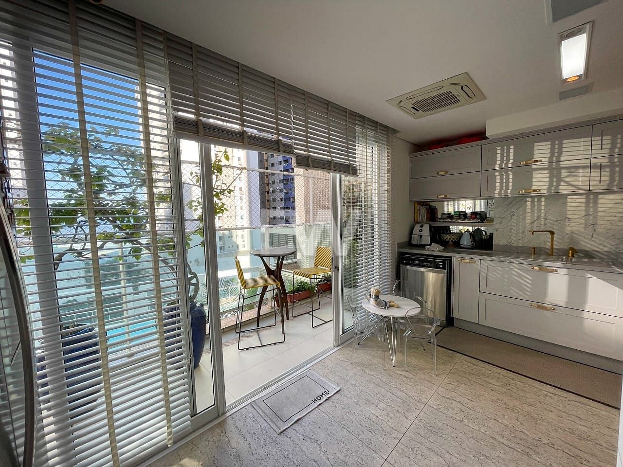 Appartement 3 Suites à Vendre à Balneário Camboriú - Santa Catarina - Brésil - 8