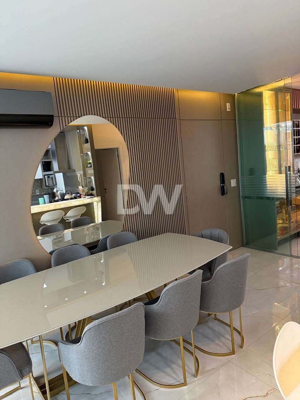 Appartement 3 Suites à Vendre à Balneário Camboriú - Santa Catarina - Brésil - 2