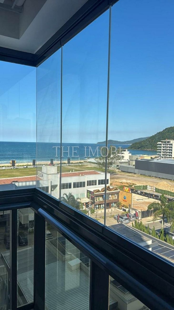 Apartamento com 3 Suítes à Venda em Itajaí - Santa Catarina - Brasil - 1