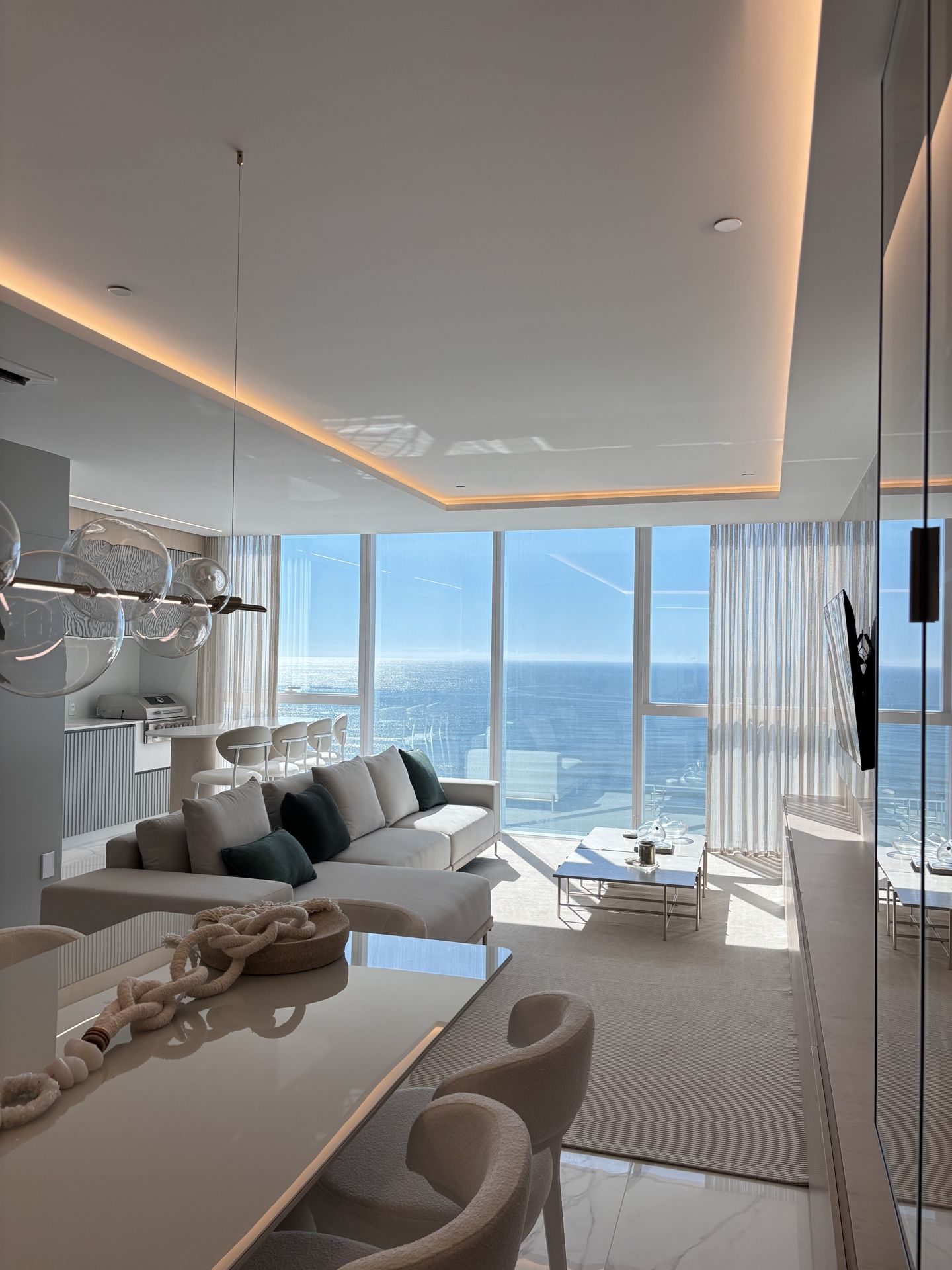 Apartamento com 4 Quartos à Venda em Balneário Camboriú - Santa Catarina - Brasil - 1